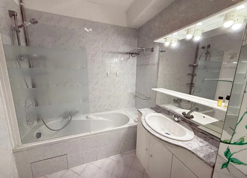 Flat Allée des Tomalines in Villeneuve-Loubet