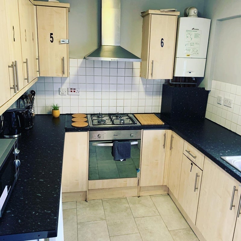Room High Street in Greater London