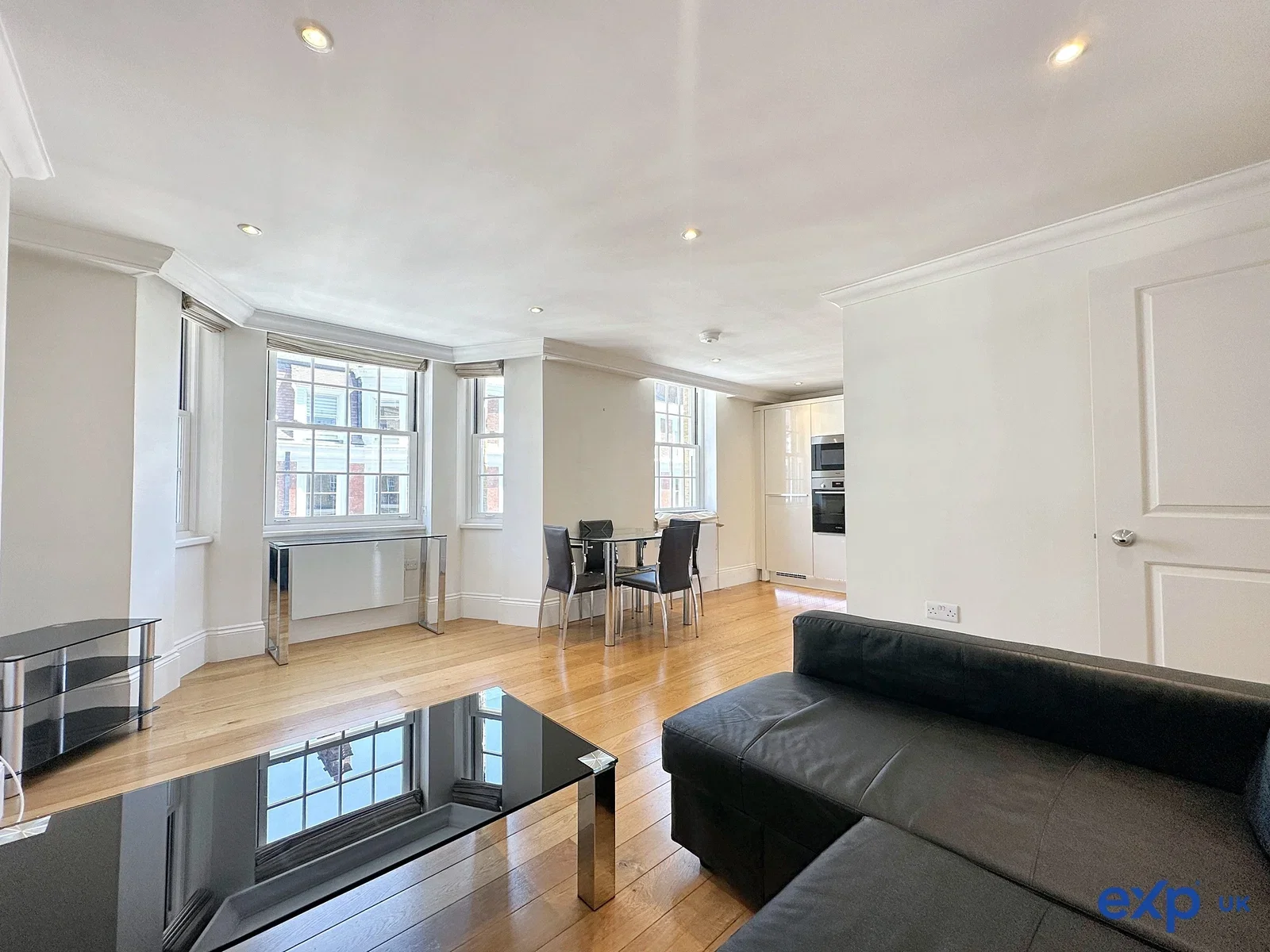 Flat Huntley Street in Greater London