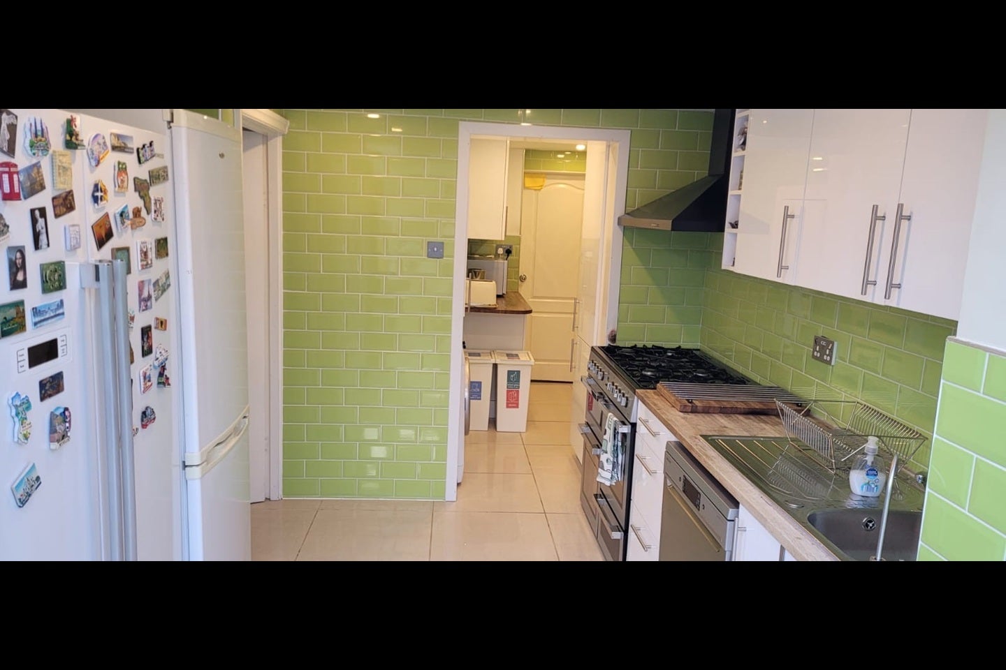 Room Dunsfold Way in Greater London