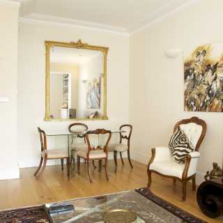 Flat Eaton Place in City of Westminster