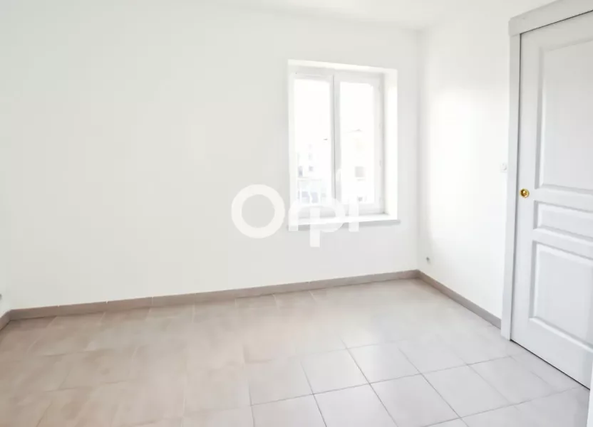 Appartement Chemin du Traversier à Larajasse