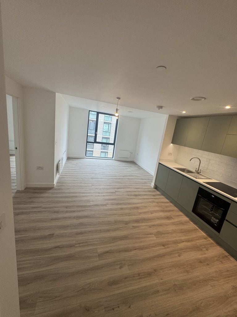 Flat Kimpton Road in Luton