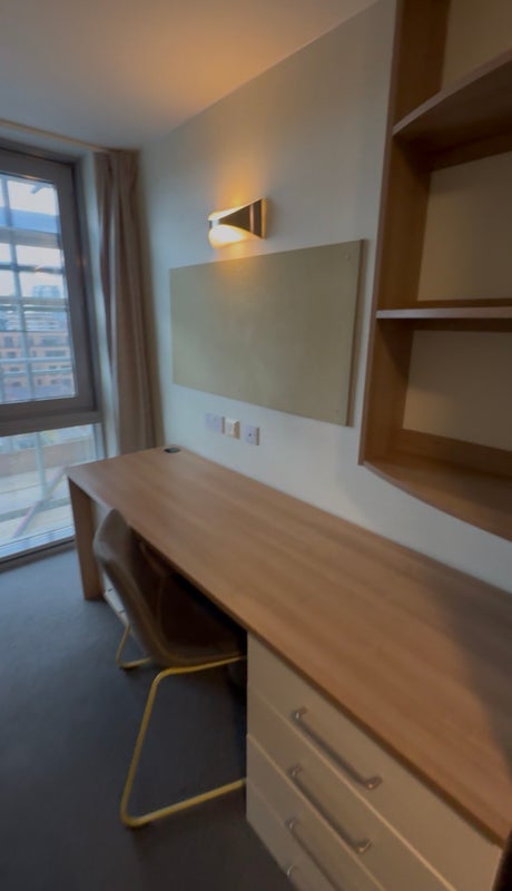 Room Pocock Street in Greater London