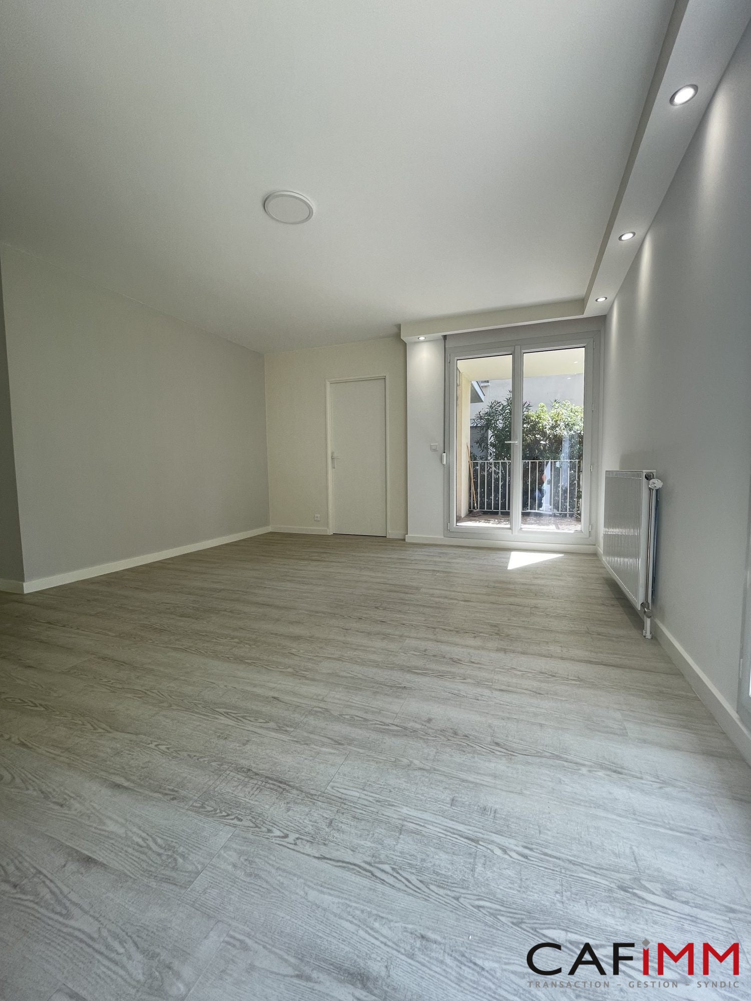 Flat Boulevard Eugène Réguillon in Villeurbanne