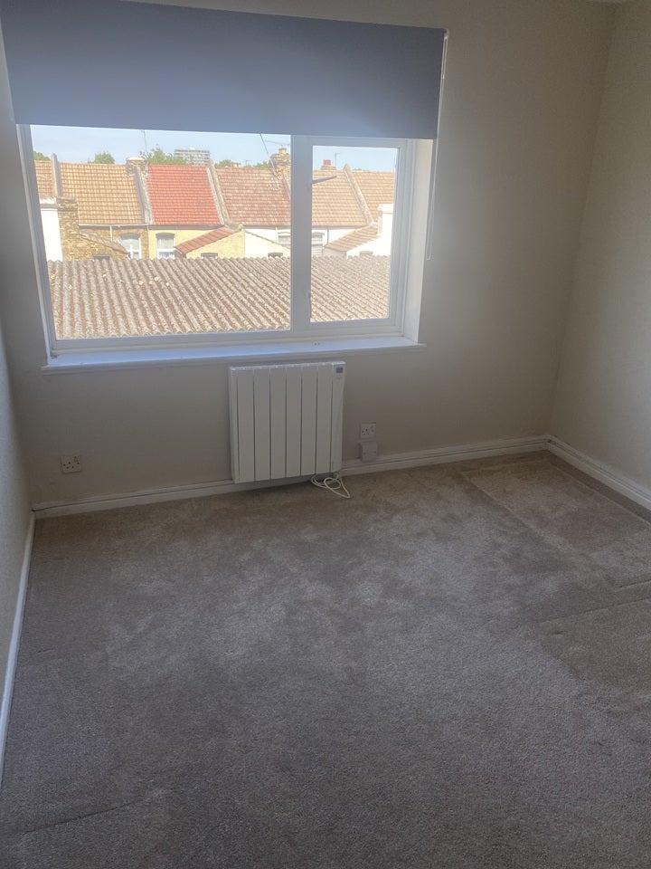 Flat Strover Street in Gillingham