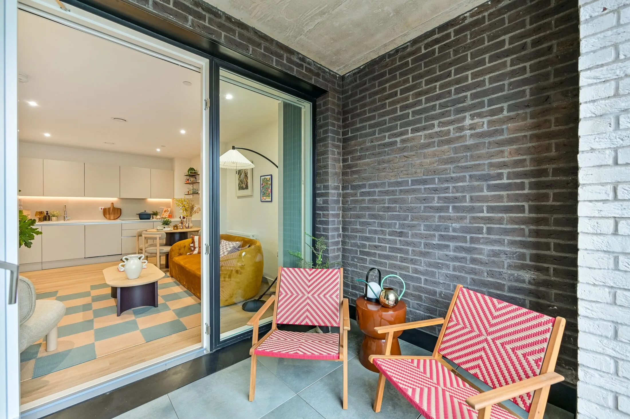 Flat Printing House Lane in Greater London