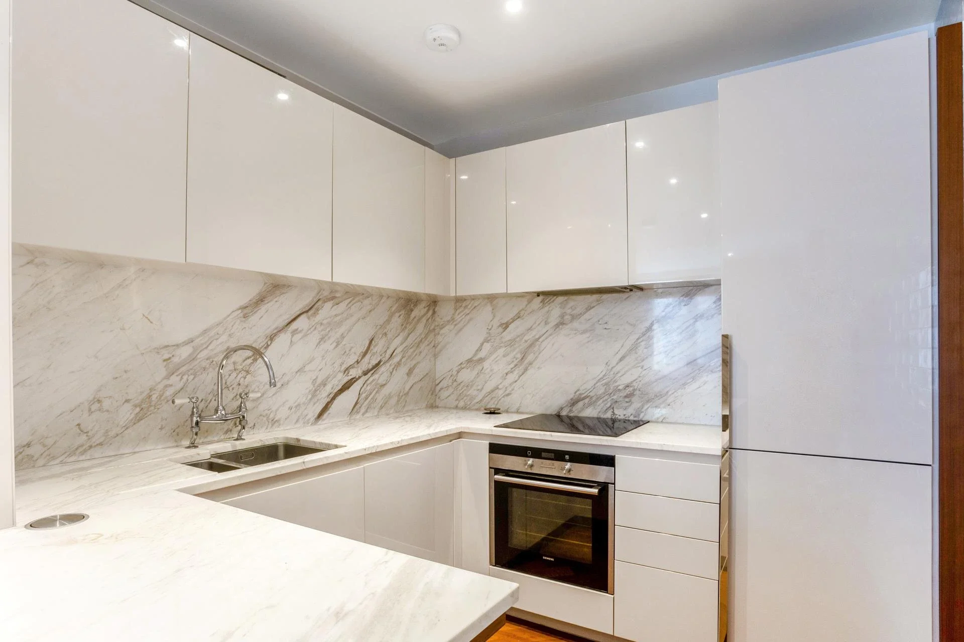 Flat New Union Square in Greater London