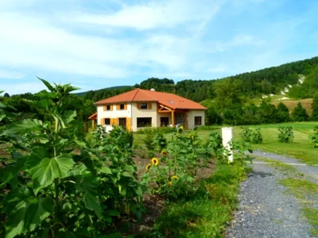 Room Allée de Bompart in Polignac