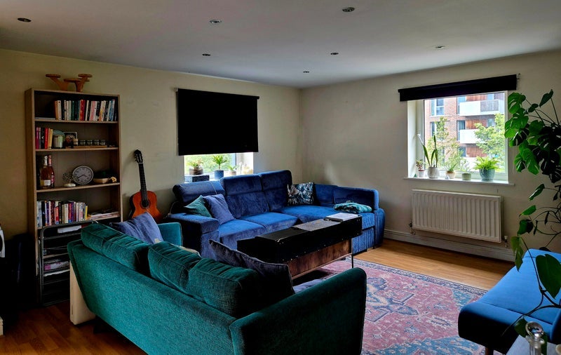 Room Booth Road in Greater London