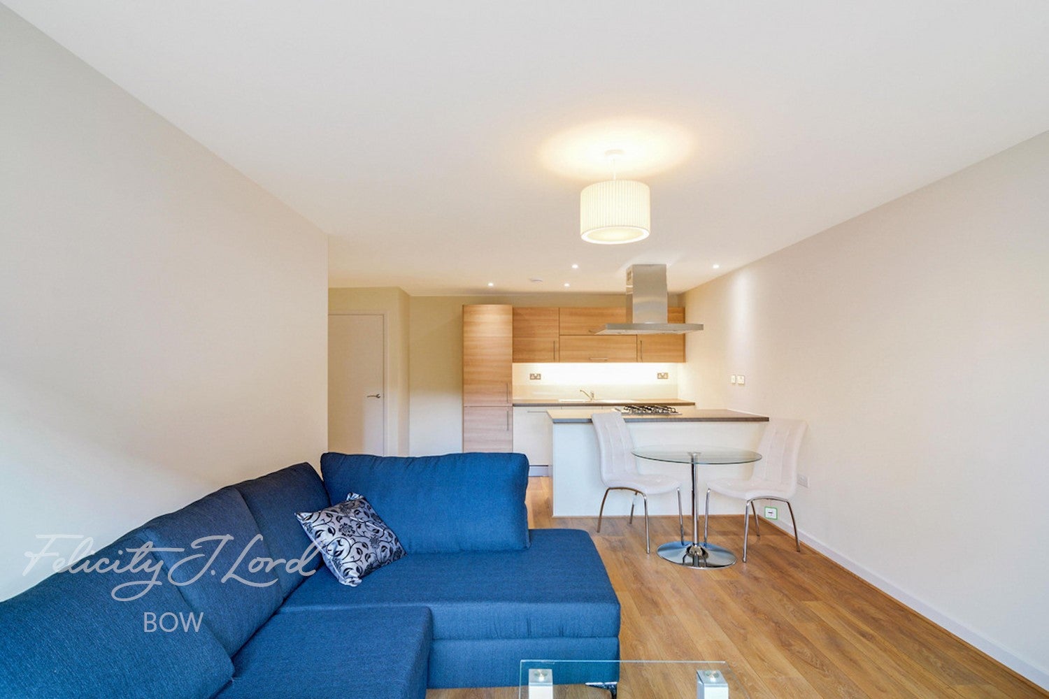 Flat Joseph Street in Greater London