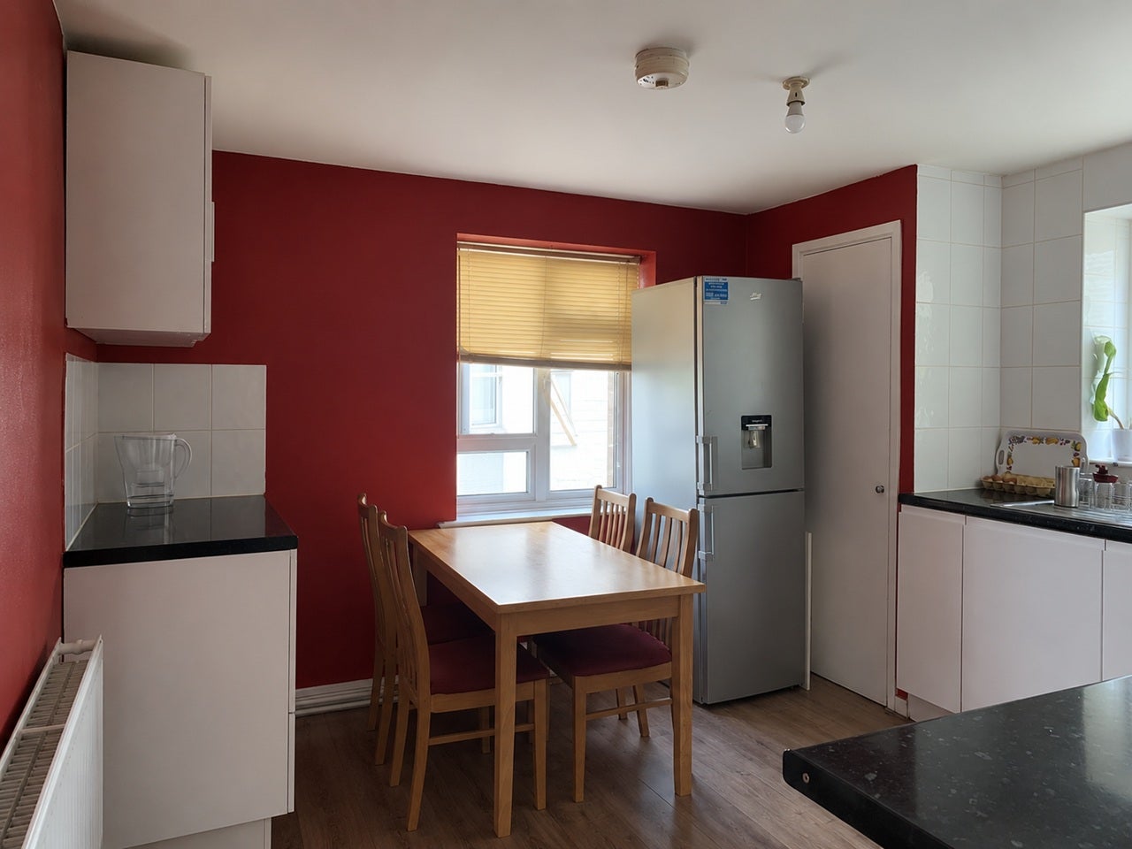 Room Norman Avenue in Greater London
