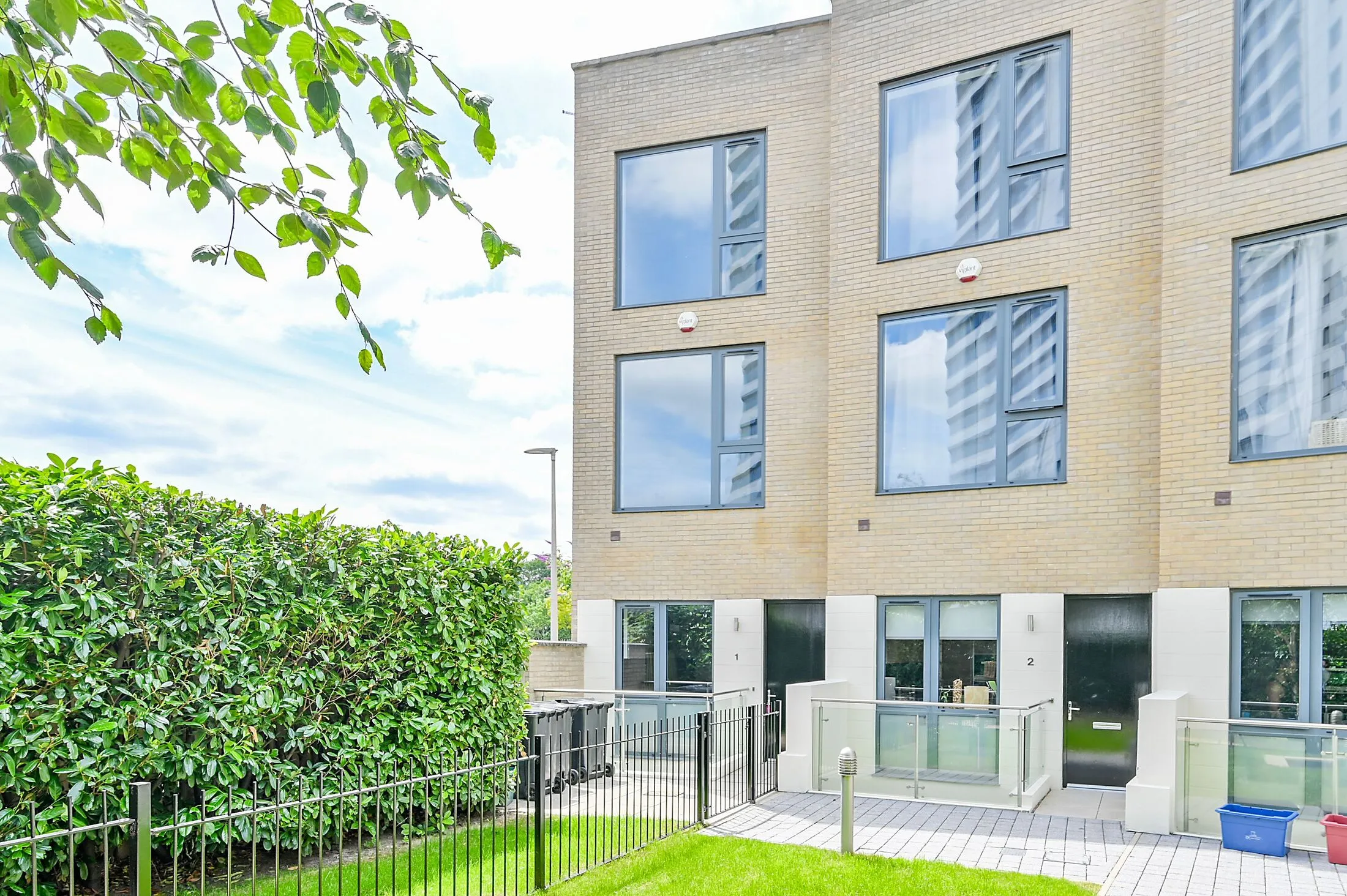 House Gunnersbury Mews in Greater London