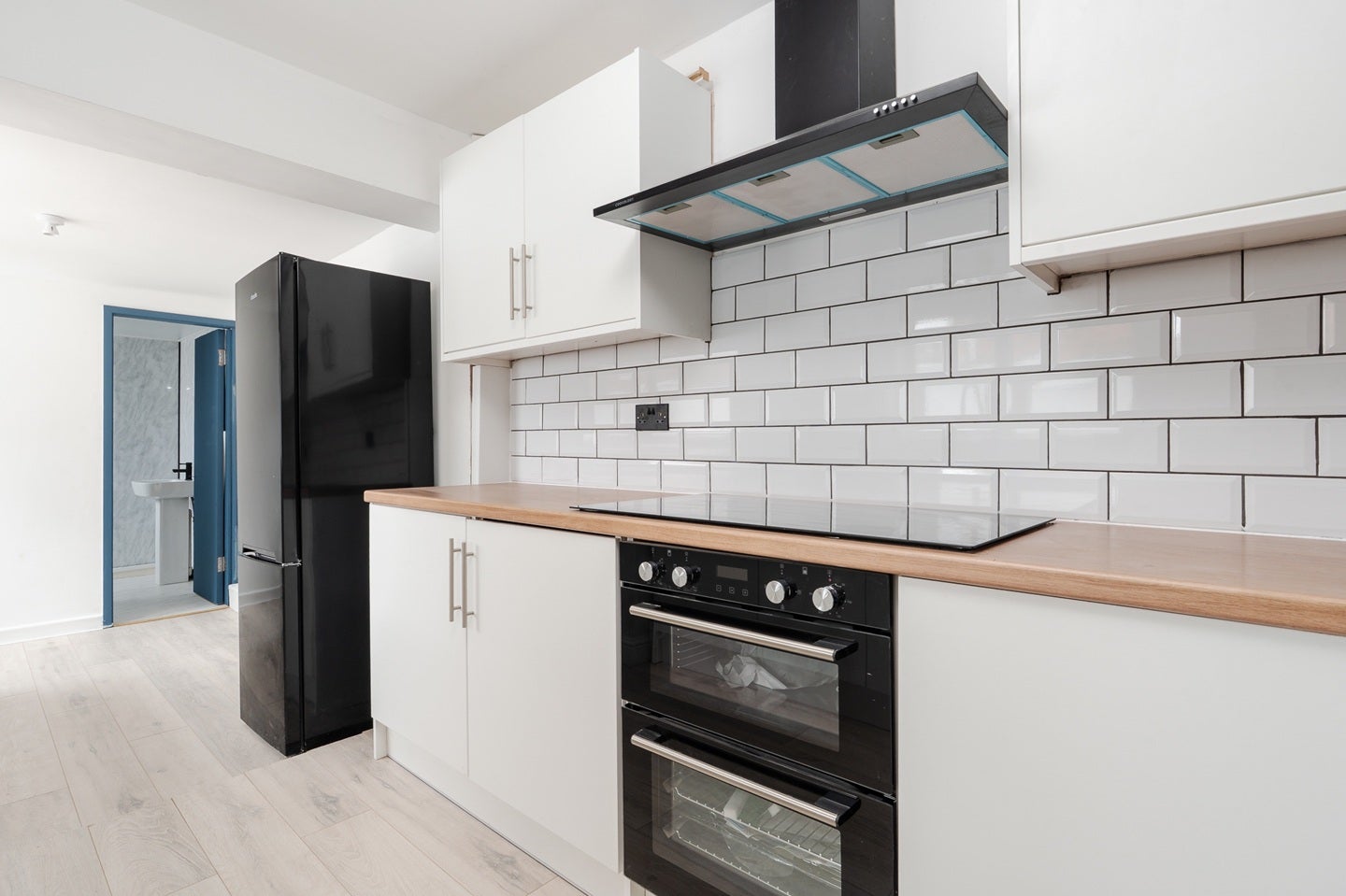 Room Woodchurch Lane in Oxton Village