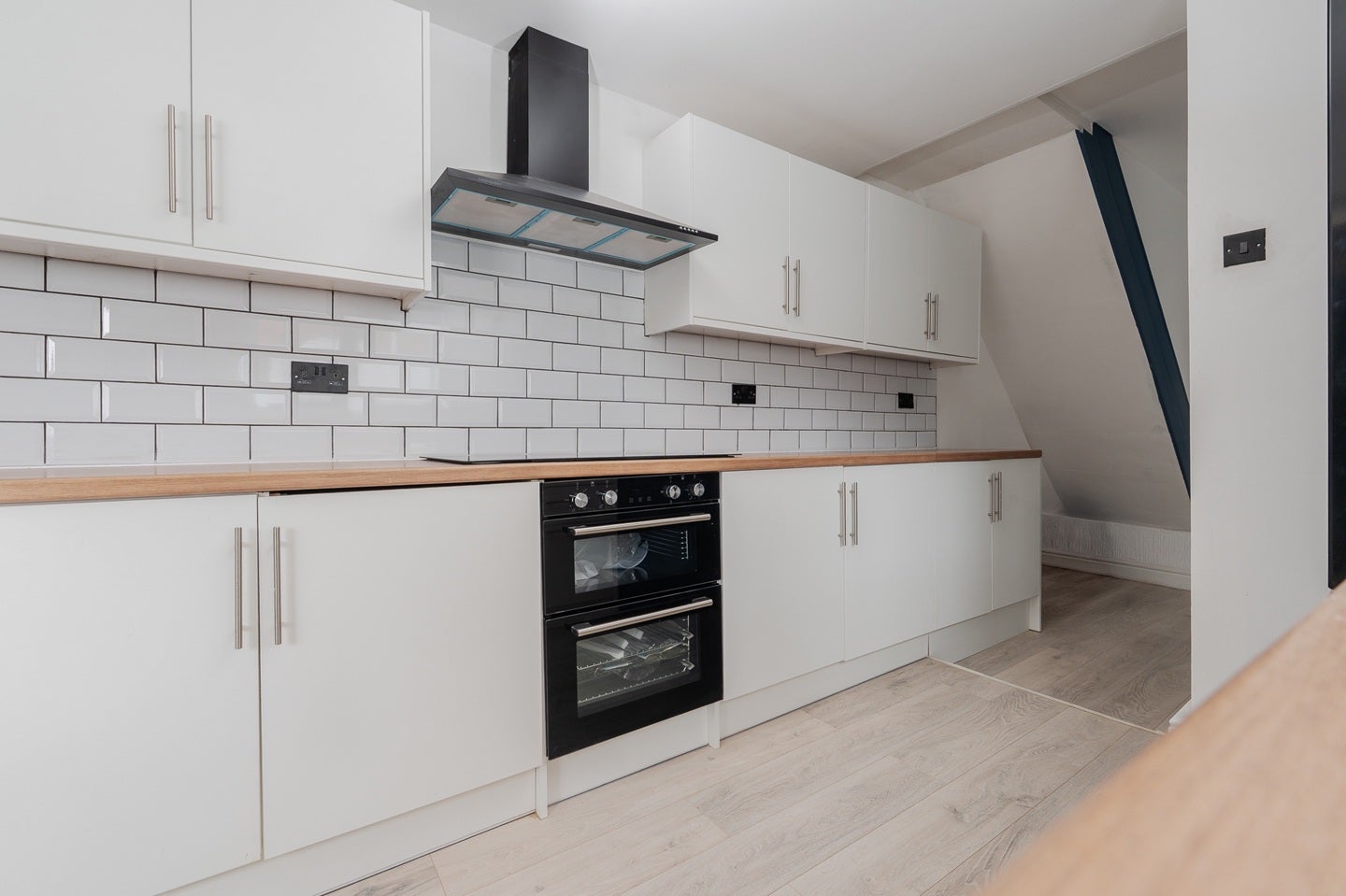 Room Woodchurch Lane in Oxton Village