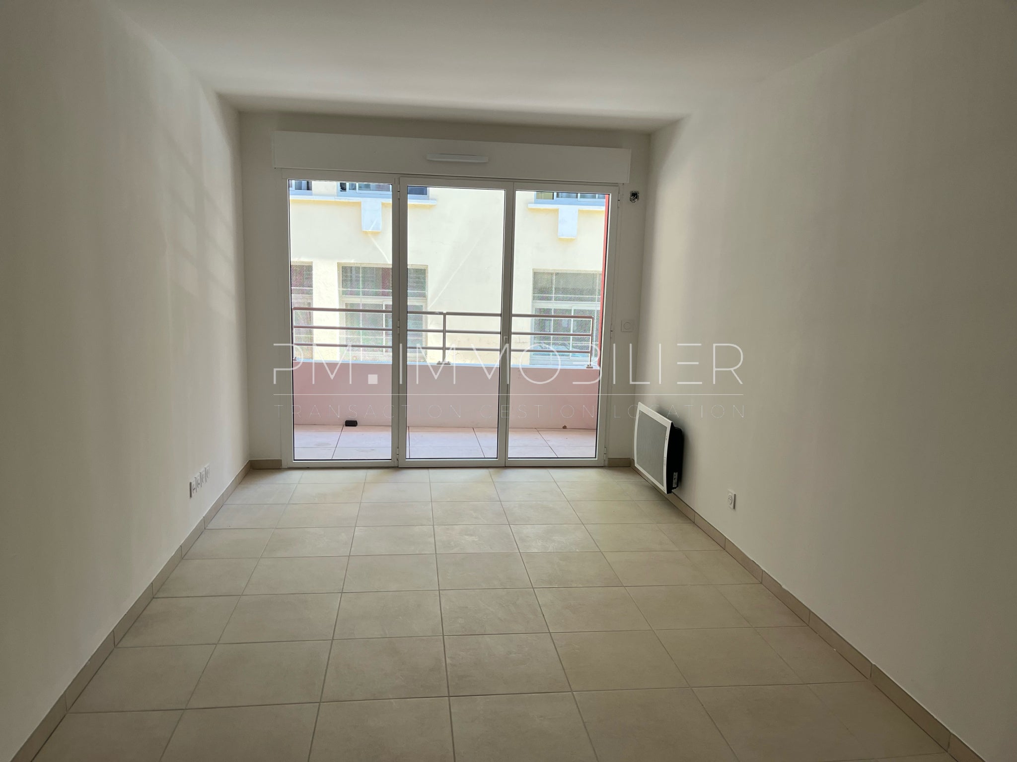 Flat Rue d'Isly in Marseille