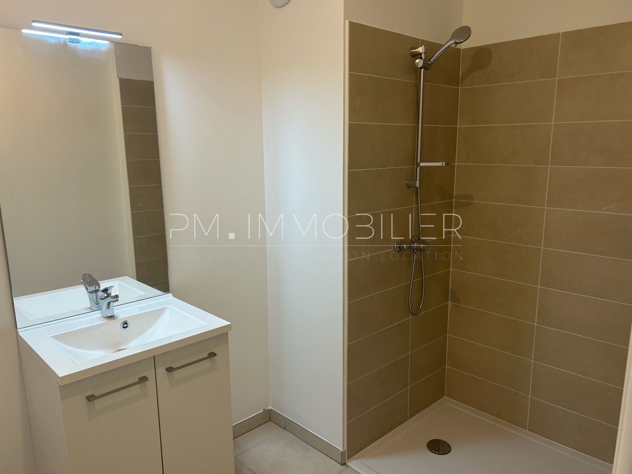 Flat Rue d'Isly in Marseille