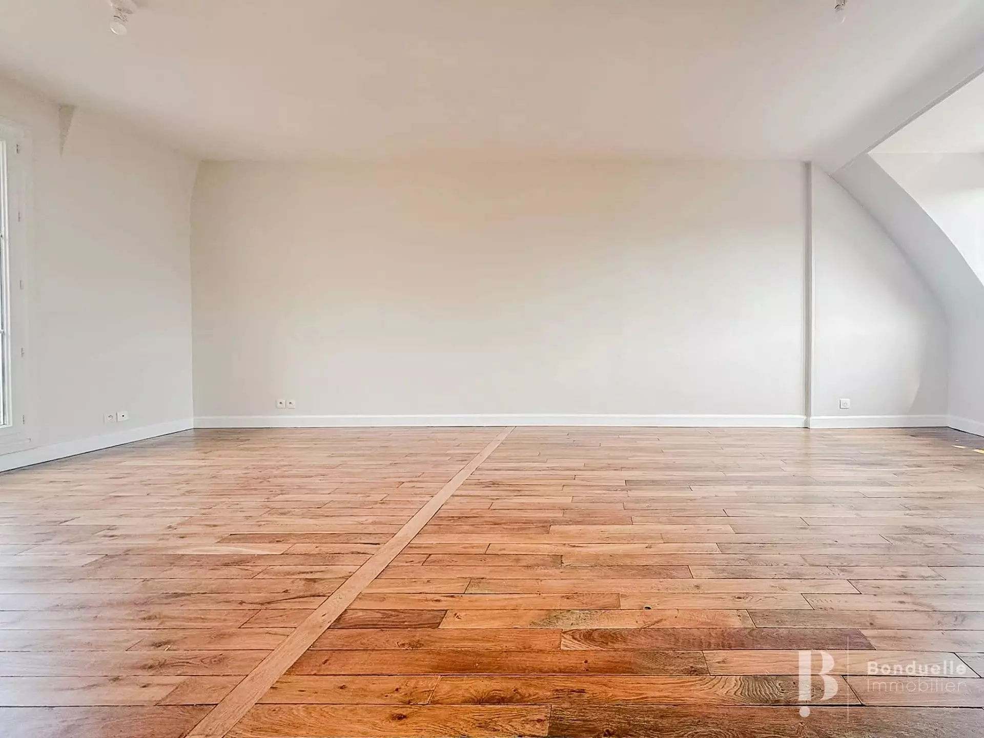 Flat Rue du Général Delanne in Neuilly-sur-Seine
