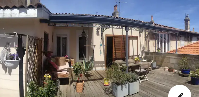 Chambre Rue Robert Caumont à Bordeaux