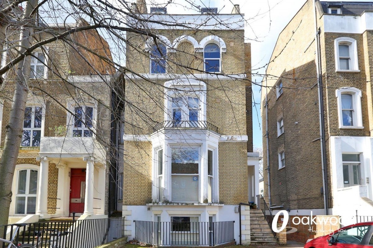 Flat Stamford Hill in Greater London