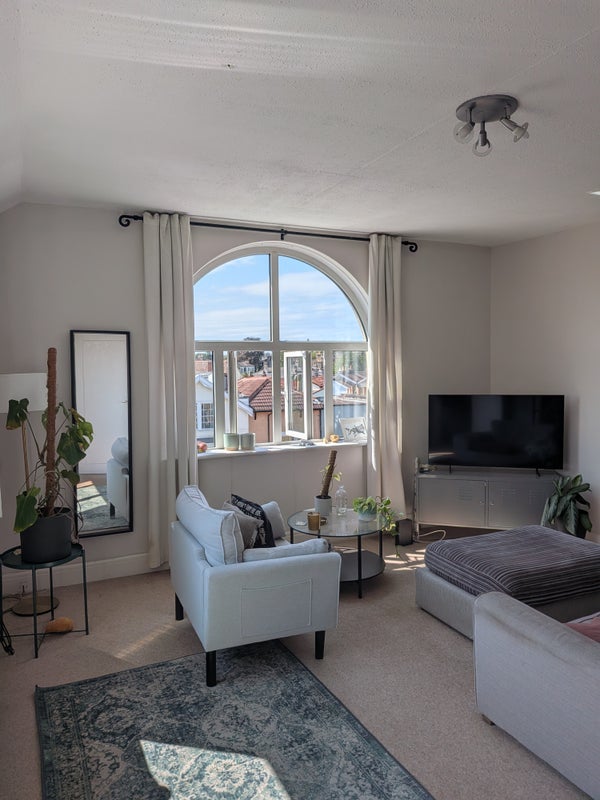 Flat Redland Road in Bristol