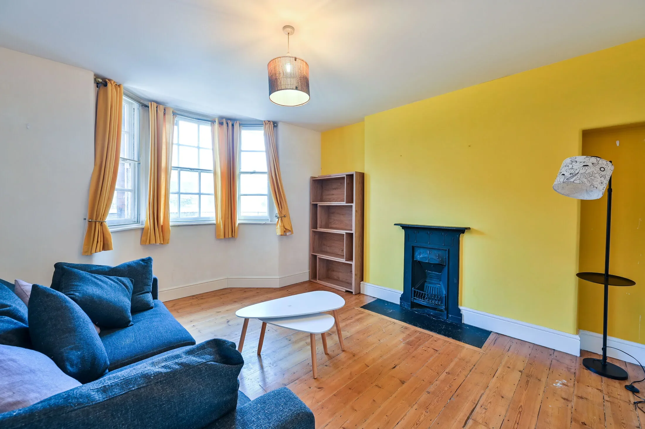 Flat Content Street in Greater London