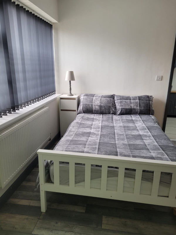 Room St Augustines Road in Chesterfield