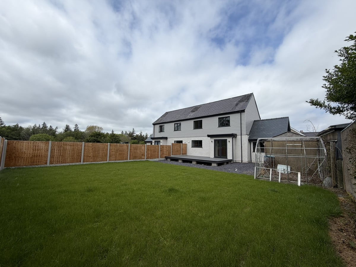 House Cae Gwigin in Tal-y-bont