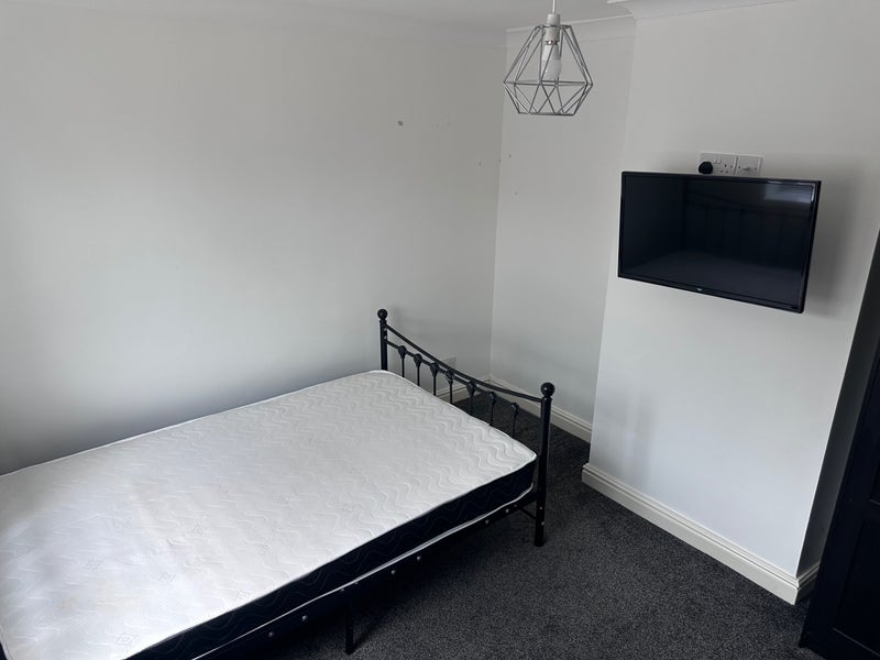Room Filton Avenue in Bristol