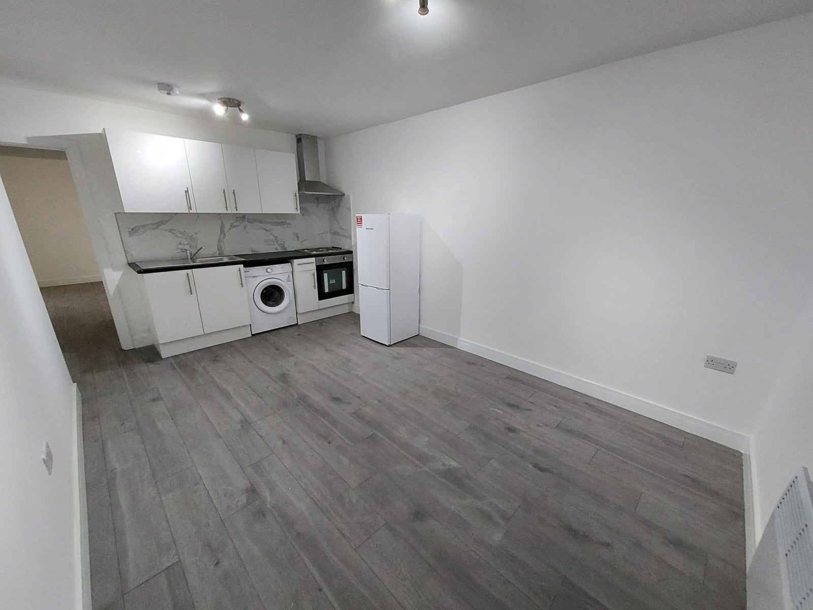 Flat Bromley Road in Greater London