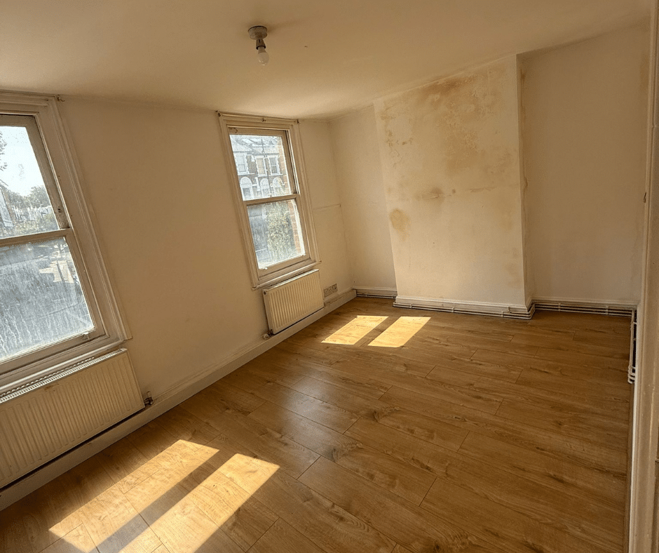 Room High Street in Greater London