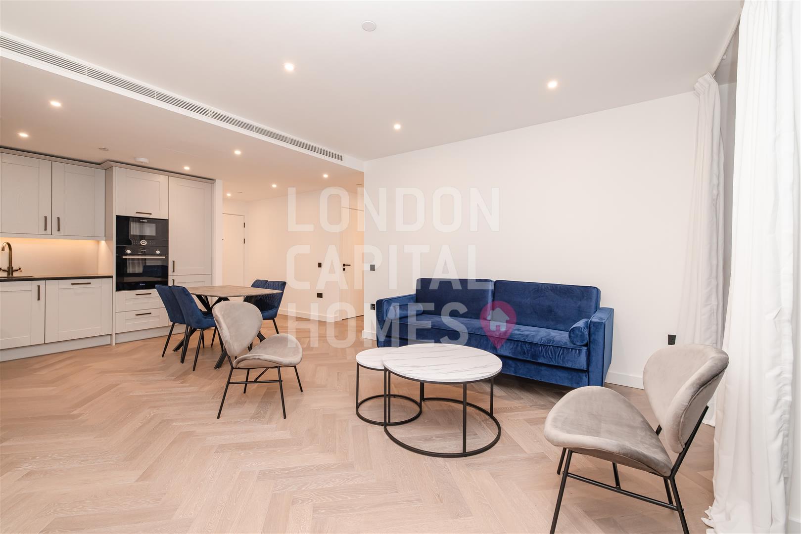 Flat Merino Gardens in Greater London