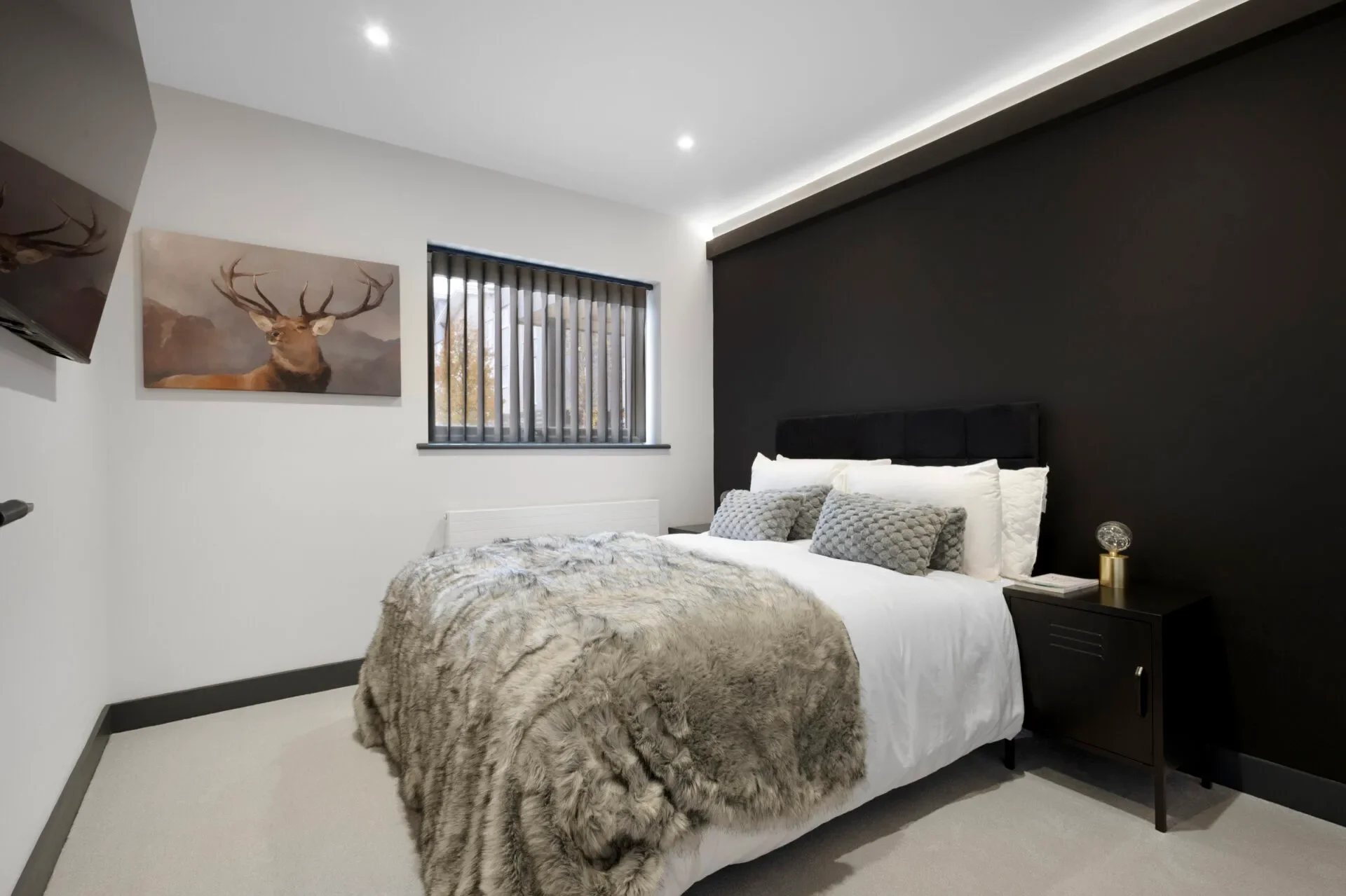 Flat Defiant Close in Folkestone and Hythe District