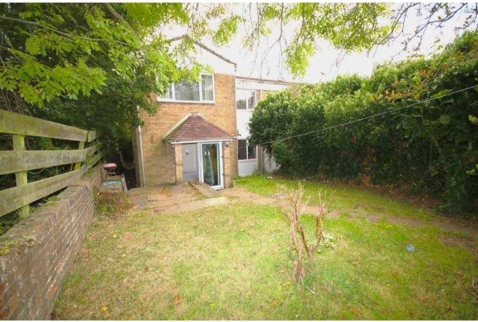 House Downs Road in Canterbury