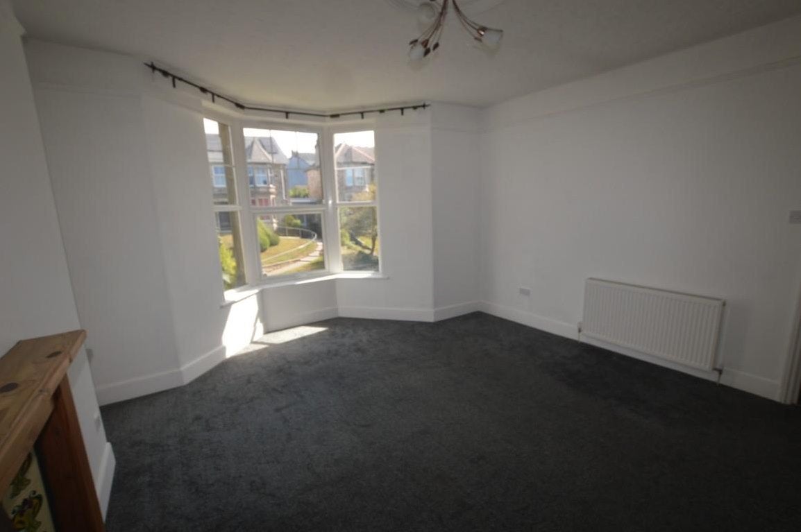 Flat Clinton Road in Redruth