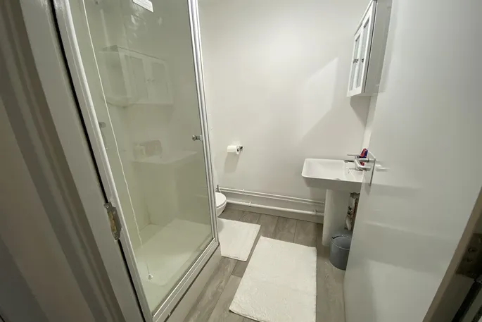 Room Moore Gate in Broxtowe