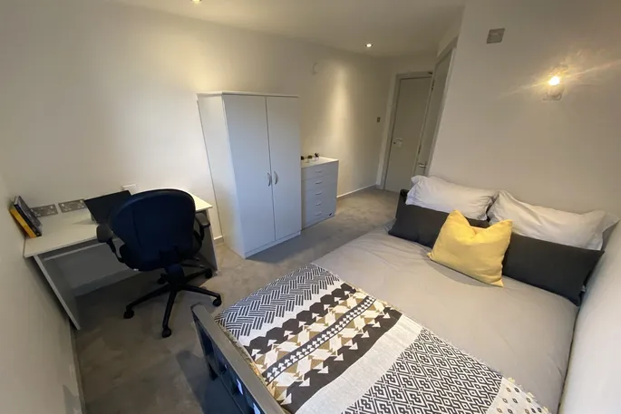 Room Moore Gate in Broxtowe