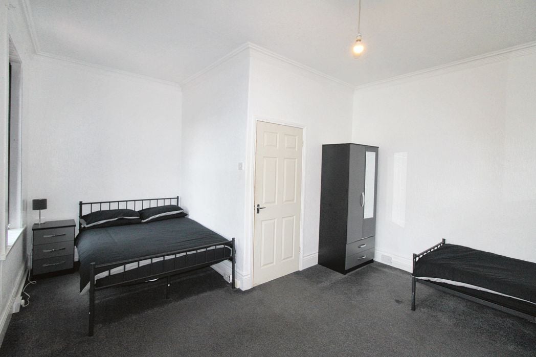 Flat Welbeck Road in Newcastle upon Tyne