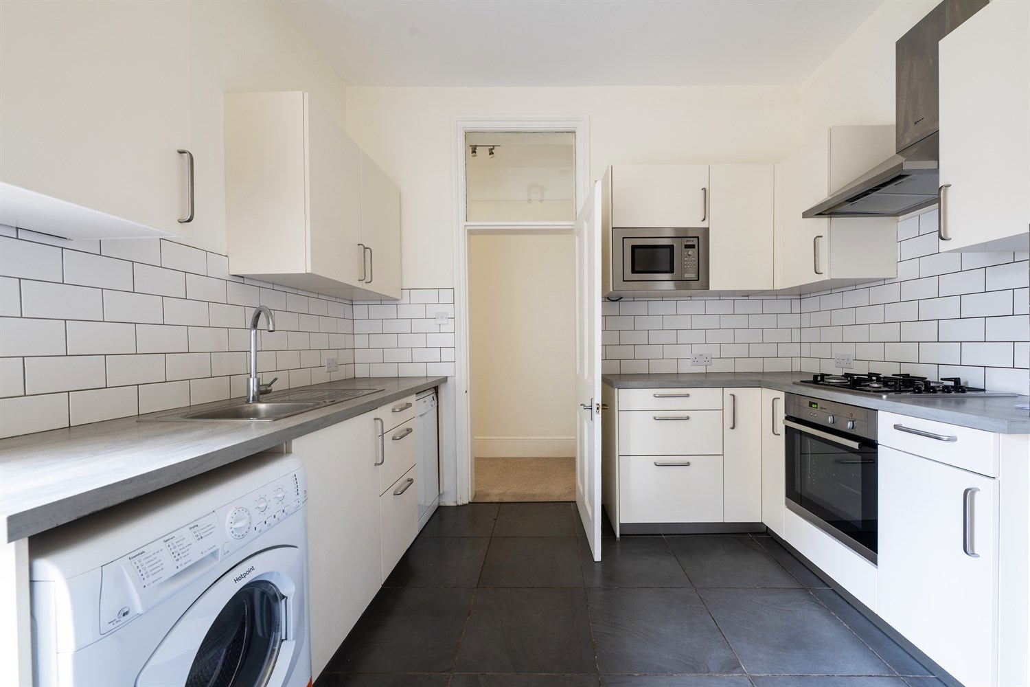 Flat Elgin Crescent in Greater London