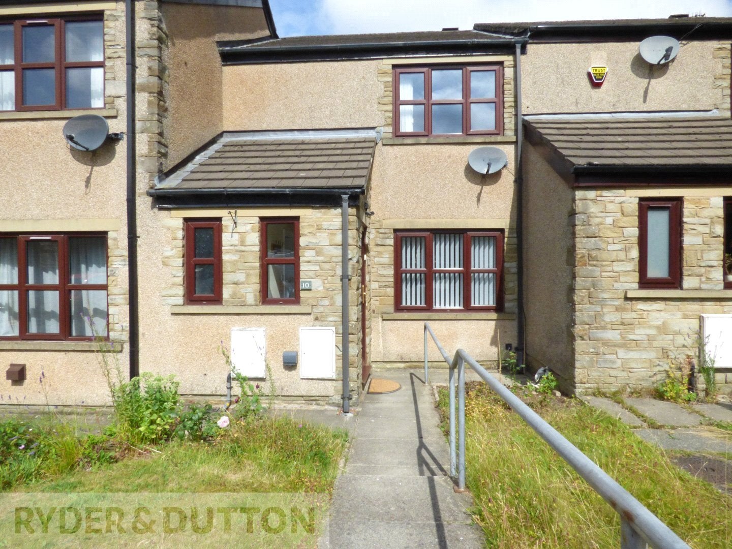 House Lee Brook Close in Borough of Rossendale