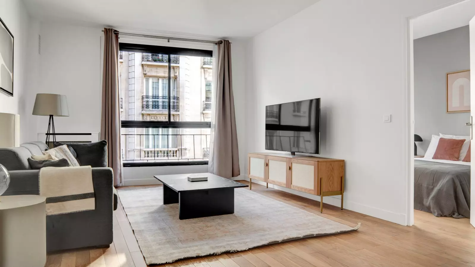 Flat Rue Scheffer in Paris