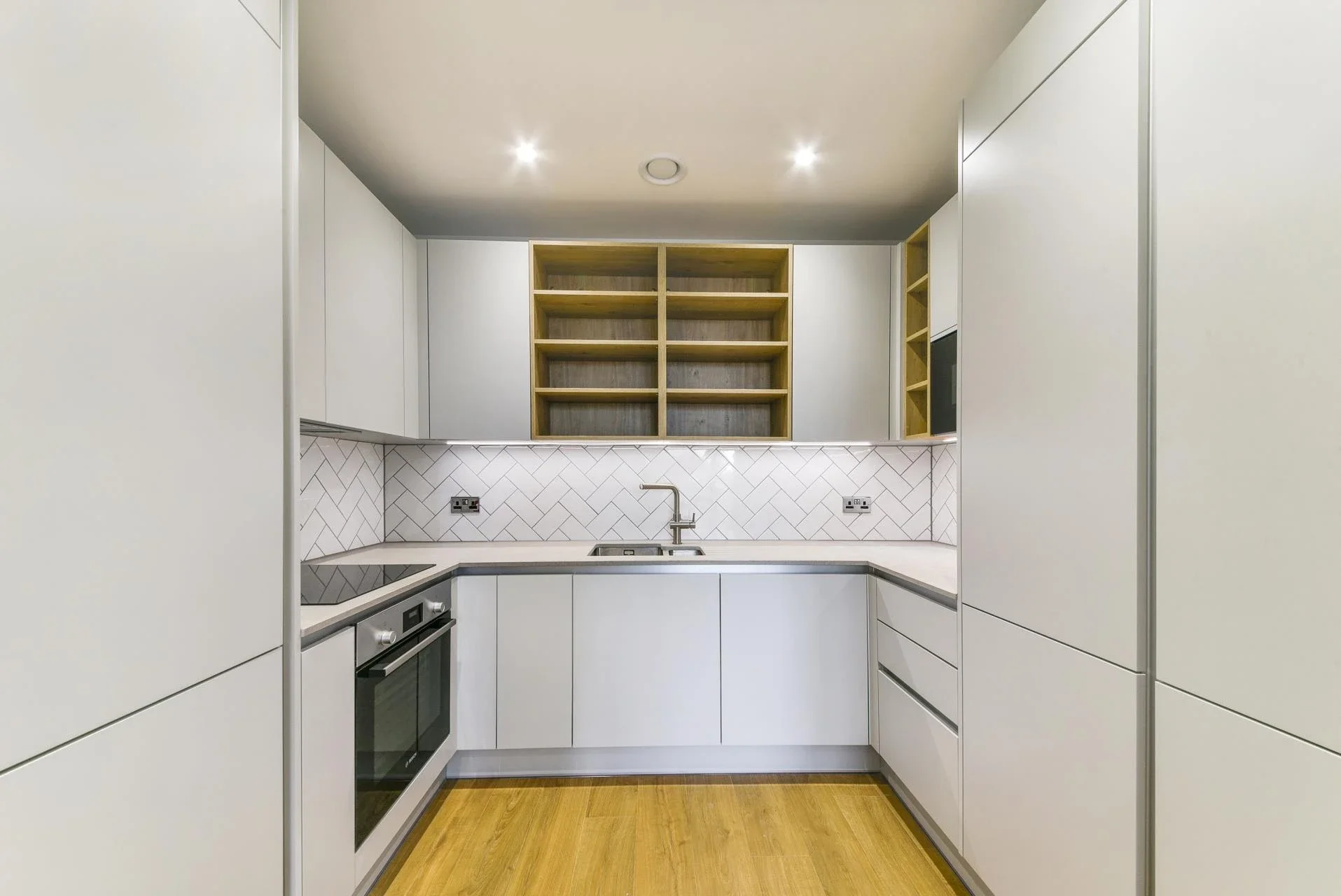 Flat Aberfeldy Square in Greater London
