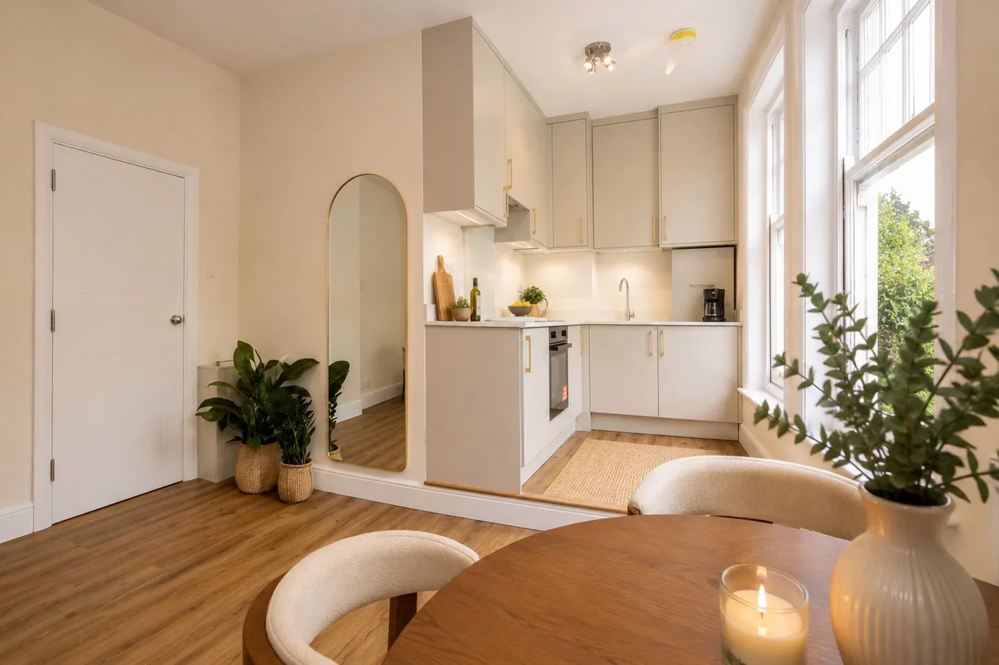 Flat Highgate Avenue in Greater London