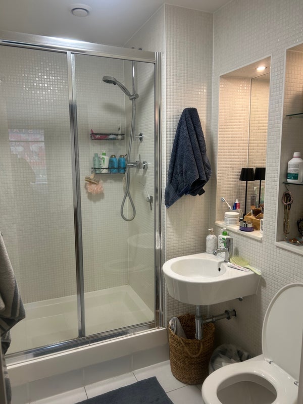 Room Drayton Park in Greater London