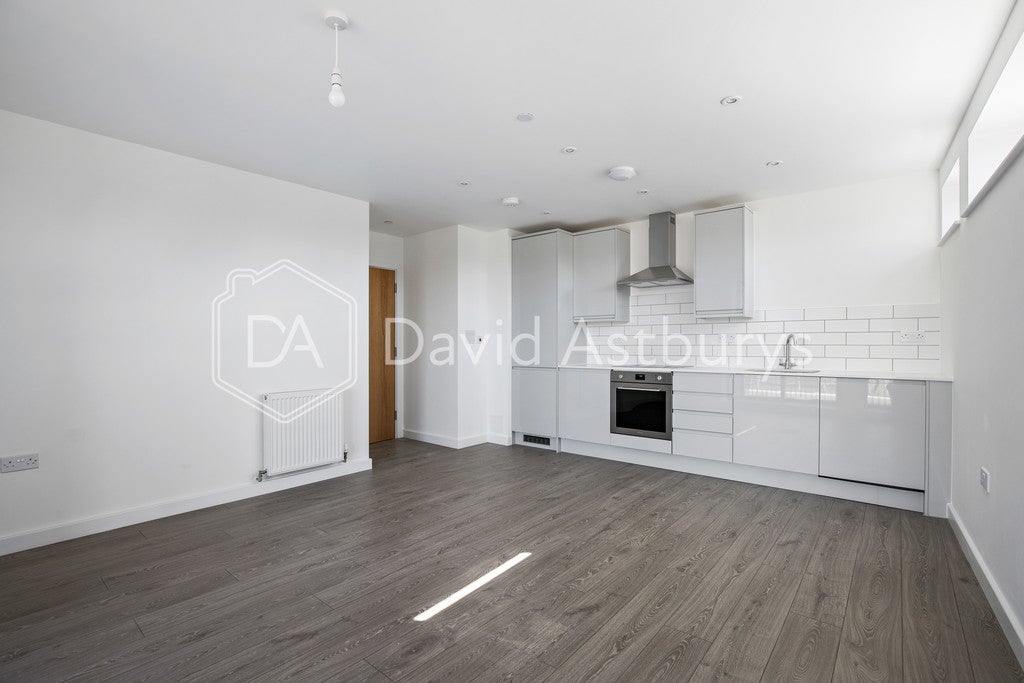 Flat Kent Street in Greater London