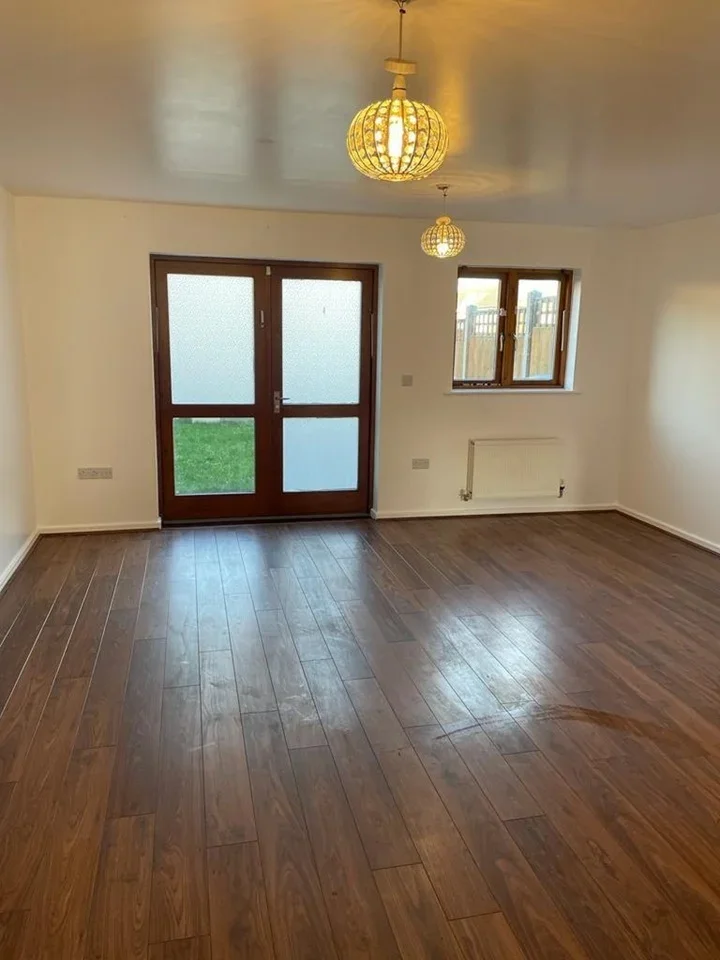 House Raleigh Close in Gravesham