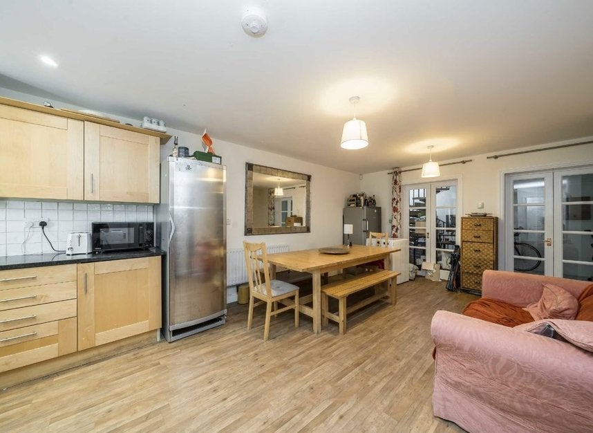 House Kelly Avenue in Greater London