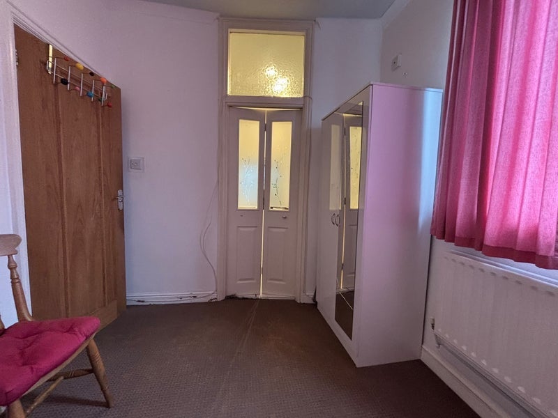 Room Wheaton Road in Bournemouth