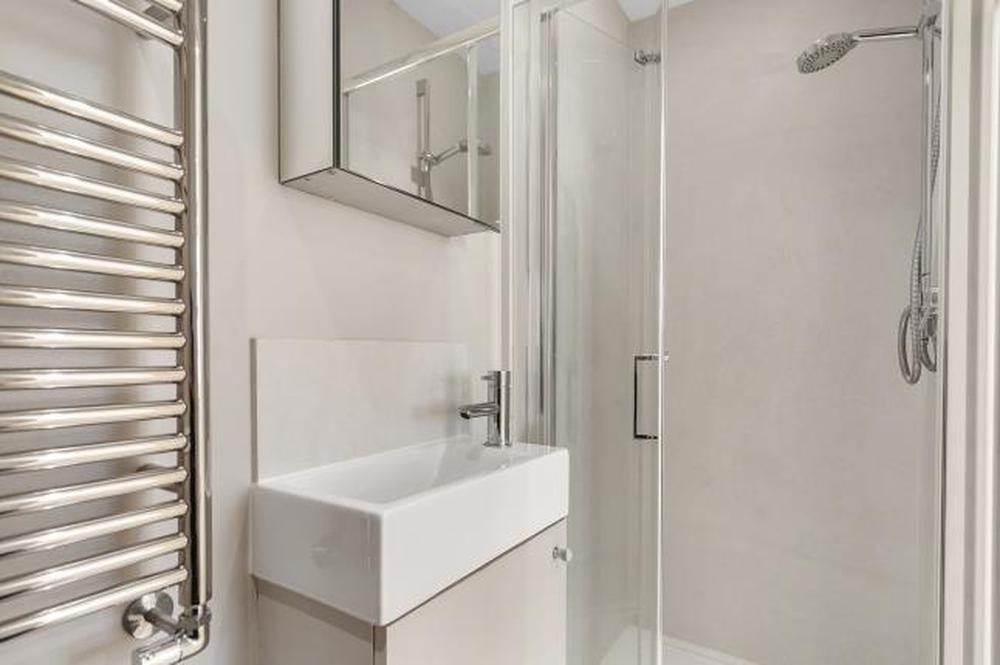 Flat Claverton Street in City of Westminster