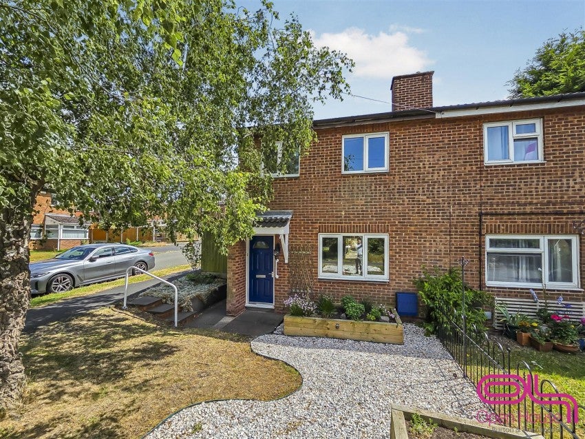 House Hartshill Road in South Derbyshire